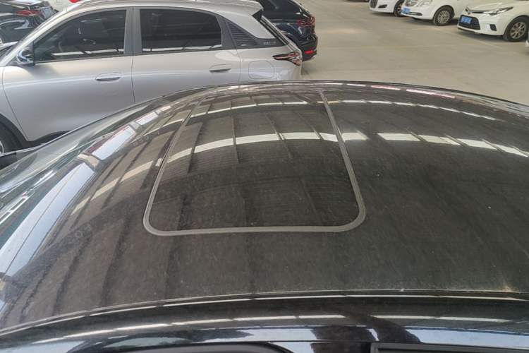 Used Chevrolet Cruze 2018 320 Automatic Pioneer Sunroof Edition Roof