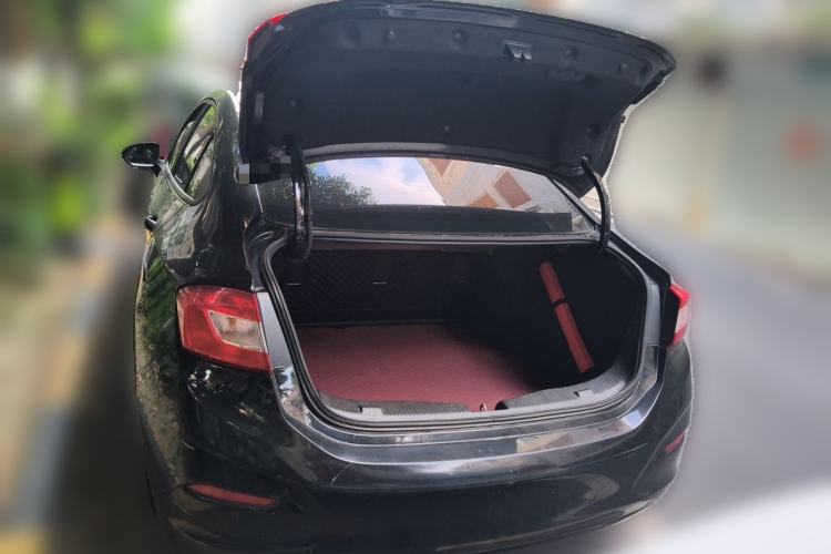 Used Chevrolet Cruze 2018 320 Automatic Pioneer Sunroof Edition Trunk