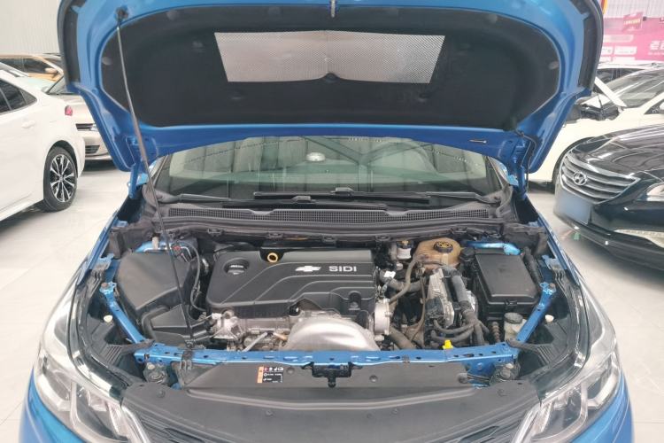 Used Chevrolet Cruze 2018 320 Automatic Pioneer Sunroof Edition Engine Bay