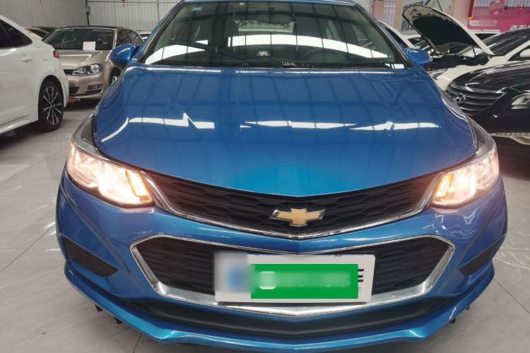 Used Chevrolet Cruze 2018 320 Automatic Pioneer Sunroof Edition Front