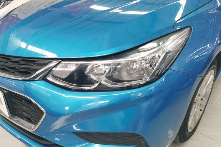 Used Chevrolet Cruze 2018 320 Automatic Pioneer Sunroof Edition Left Front Headlight
