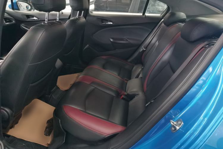 Used Chevrolet Cruze 2018 320 Automatic Pioneer Sunroof Edition Left Rear Seat