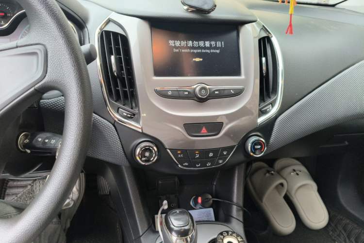 Used Chevrolet Cruze 2018 Revised 320 Automatic Xuanfeng Urban Edition Audio And AC Panel