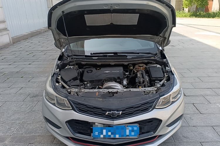 Used Chevrolet Cruze 2018 Redline 320 Automatic Pioneer Edition Engine Bay
