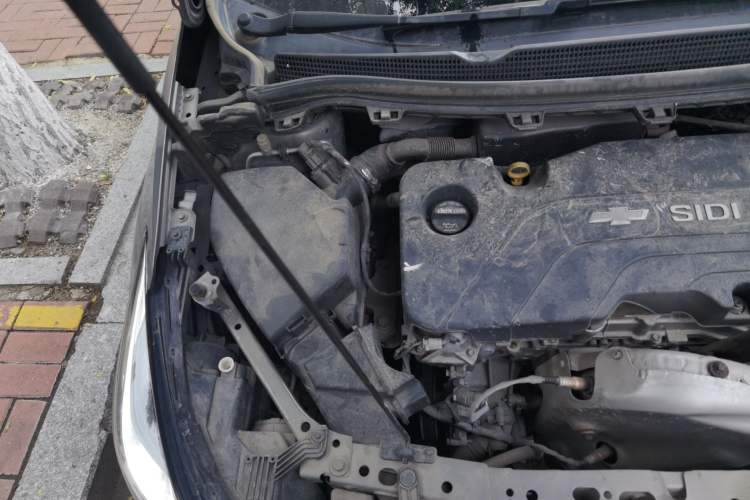 Used Chevrolet Cruze 2018 320 Manual Pioneer Edition Engine Bay Right