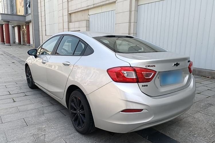 Used Chevrolet Cruze 2018 Redline 320 Automatic Pioneer Edition Exterior 2