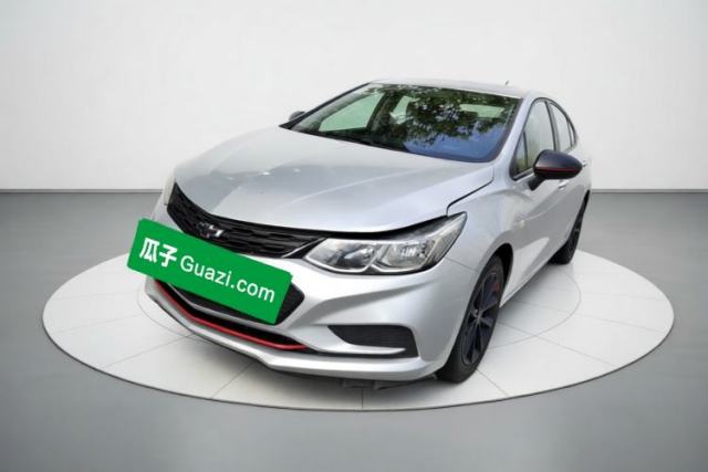 Używany Chevrolet Cruze 2018 Redline 320 Automatic Pioneer Edition