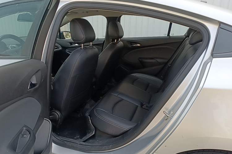 Used Chevrolet Cruze 2018 Redline 320 Automatic Pioneer Edition Left Rear Seat
