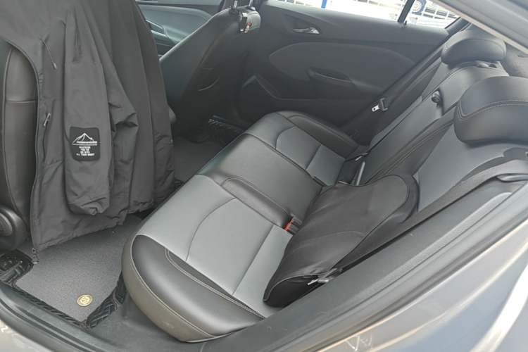 Used Chevrolet Cruze 2018 320 Automatic Xuanfeng Urban Edition Left Rear Seat