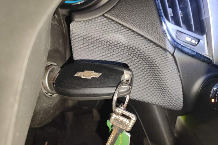 Used Chevrolet Cruze 2018 Redline 320 Automatic Pioneer Edition Vehicle Key