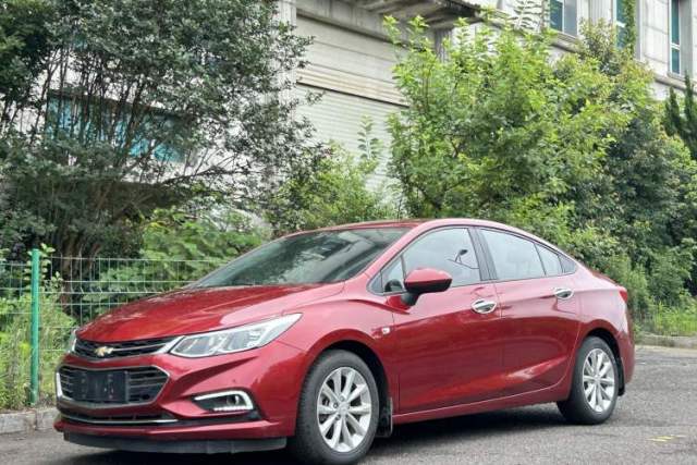 Used Chevrolet Cruze 2018 320 Automatic Pioneer Sunroof Edition