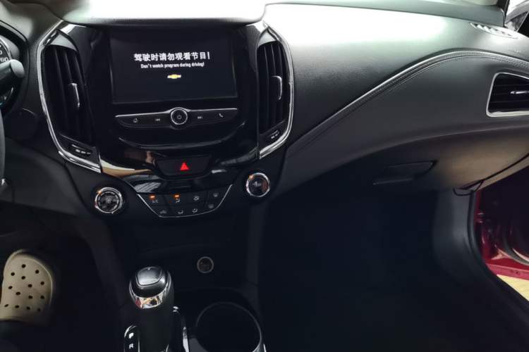 Used Chevrolet Cruze 2018 Revised 320 Automatic Xuanfeng Urban Edition Audio And AC Panel