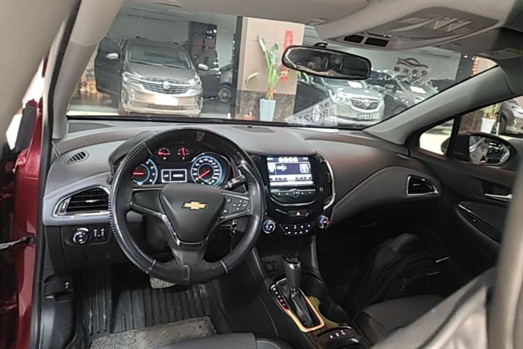Used Chevrolet Cruze 2018 320 Automatic Xuanfeng Urban Edition Center Console