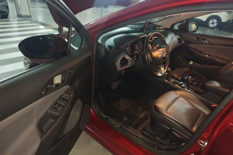 Used Chevrolet Cruze 2018 320 Automatic Xuanfeng Urban Edition Driver Seat