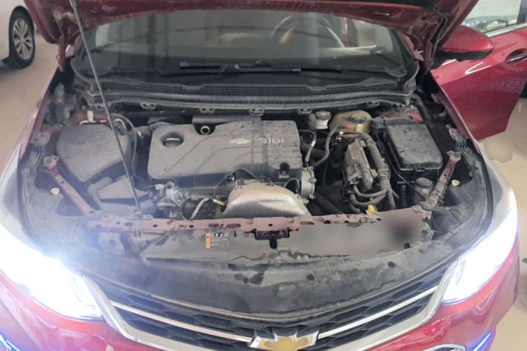 Used Chevrolet Cruze 2018 320 Automatic Pioneer Sunroof Edition Engine Bay