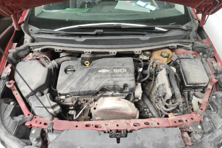 Used Chevrolet Cruze 2018 320 Automatic Pioneer Sunroof Edition Engine Bay