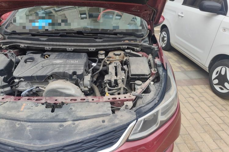 Used Chevrolet Cruze 2018 Hatchback 320 Automatic Pioneer Sunroof Edition Engine Bay Left