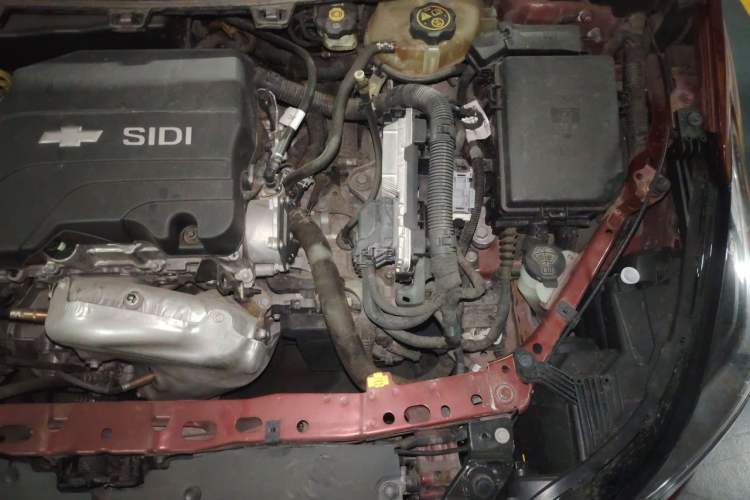 Used Chevrolet Cruze 2018 320 Automatic Pioneer Sunroof Edition Engine Bay Left