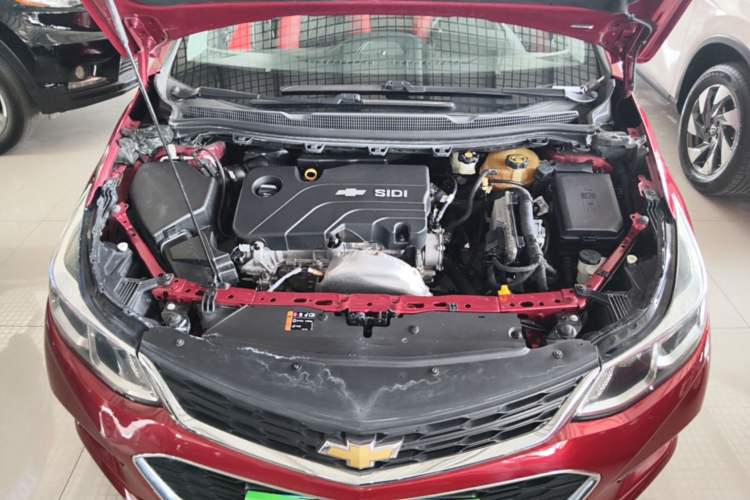 Used Chevrolet Cruze 2018 320 Automatic Pioneer Sunroof Edition Engine Bay