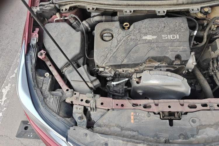 Used Chevrolet Cruze 2018 320 Automatic Pioneer Sunroof Edition Engine Bay Right
