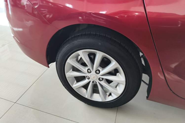 Used Chevrolet Cruze 2018 320 Automatic Pioneer Sunroof Edition Exterior 5
