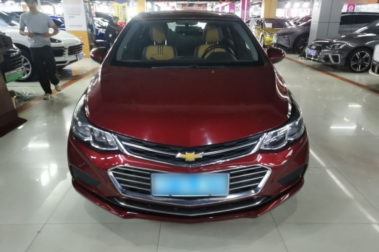 Used Chevrolet Cruze 2018 320 Automatic Pioneer Sunroof Edition Front
