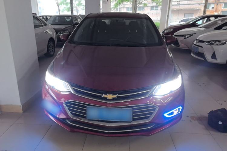 Used Chevrolet Cruze 2018 320 Automatic Pioneer Sunroof Edition Front