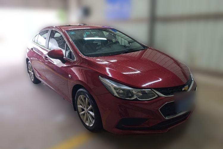 Used Chevrolet Cruze 2018 320 Automatic Pioneer Sunroof Edition Front Right 45 Deg