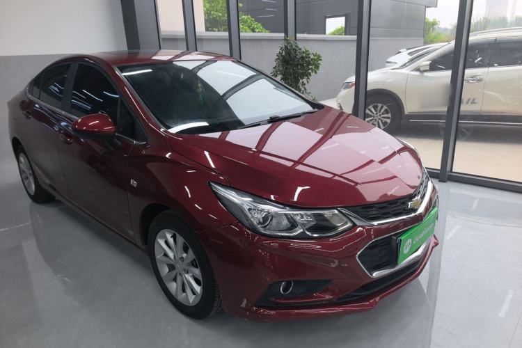 Used Chevrolet Cruze 2018 320 Automatic Xuanfeng Urban Edition Front Right 45 Deg