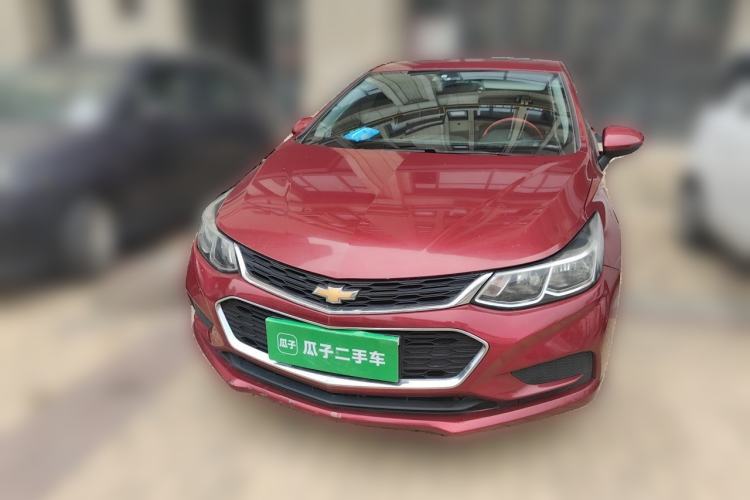 Used Chevrolet Cruze 2018 Hatchback 320 Automatic Pioneer Sunroof Edition Front
