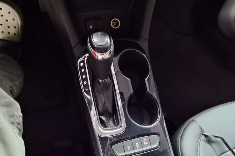Used Chevrolet Cruze 2018 Revised 320 Automatic Xuanfeng Urban Edition Gear Lever