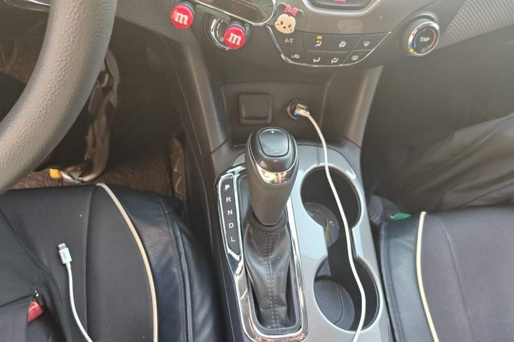 Used Chevrolet Cruze 2018 320 Automatic Pioneer Sunroof Edition Gear Lever