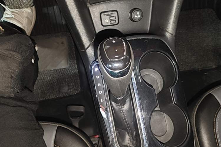 Used Chevrolet Cruze 2018 320 Automatic Xuanfeng Urban Edition Gear Lever
