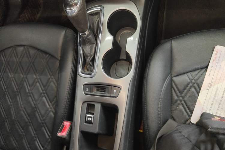 Used Chevrolet Cruze 2018 320 Automatic Pioneer Sunroof Edition Gear Lever