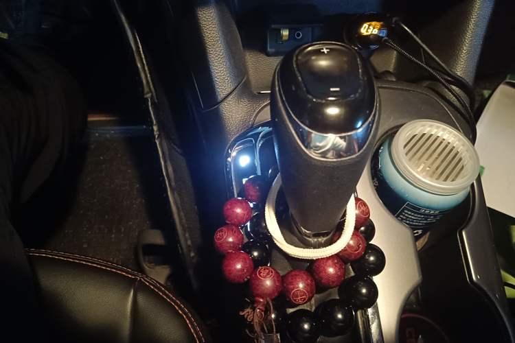 Used Chevrolet Cruze 2018 320 Automatic Pioneer Sunroof Edition Gear Lever