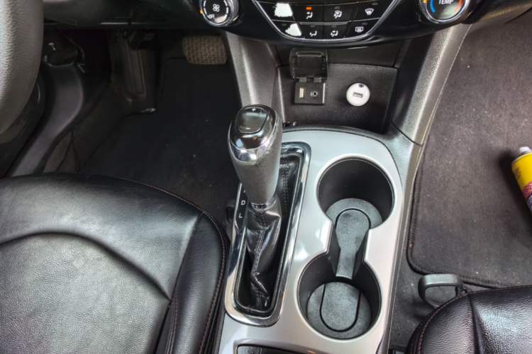 Used Chevrolet Cruze 2018 320 Automatic Pioneer Sunroof Edition Gear Lever