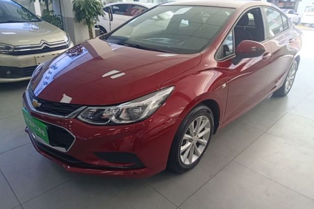 Chevrolet Cruze 2018 320 Automatic Pioneer Sunroof Edition usado