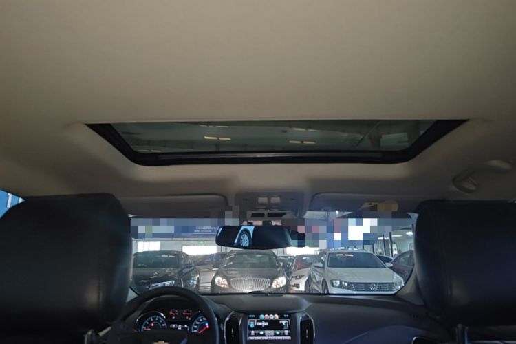 Used Chevrolet Cruze 2018 320 Automatic Pioneer Sunroof Edition Headliner