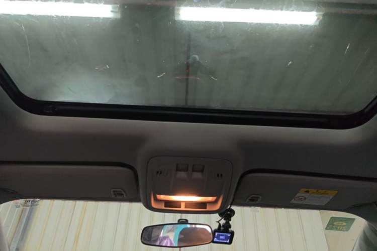 Used Chevrolet Cruze 2018 320 Automatic Pioneer Sunroof Edition Headliner