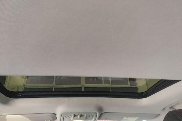 Used Chevrolet Cruze 2018 320 Automatic Pioneer Sunroof Edition Headliner