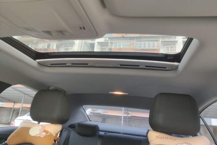 Used Chevrolet Cruze 2018 320 Automatic Pioneer Sunroof Edition Headliner