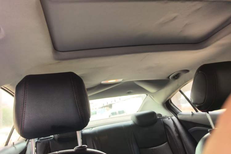 Used Chevrolet Cruze 2018 320 Automatic Pioneer Sunroof Edition Headliner