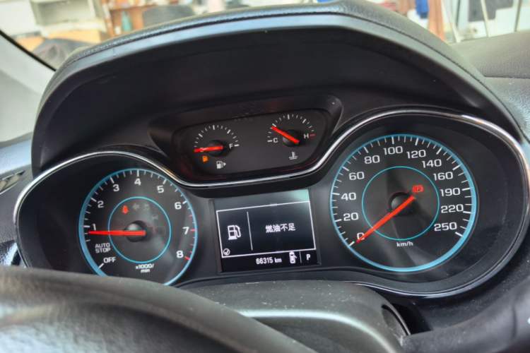 Used Chevrolet Cruze 2018 320 Automatic Pioneer Sunroof Edition Instrument Cluster