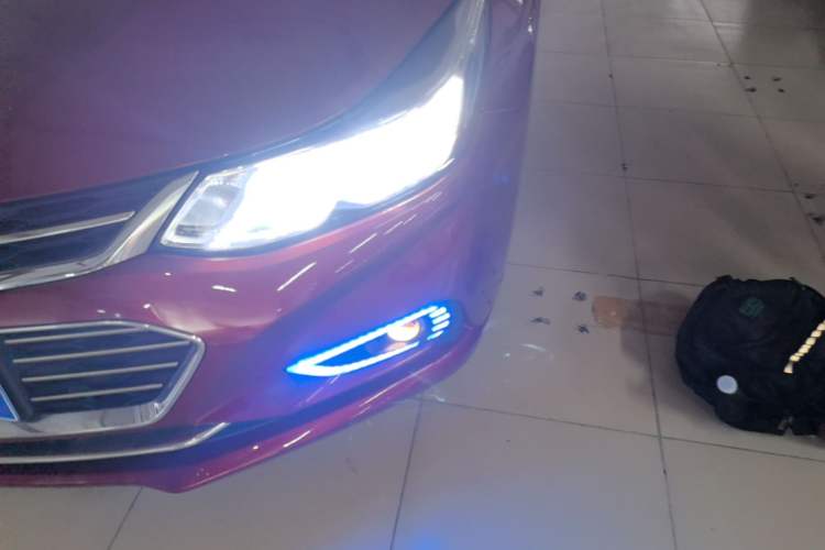 Used Chevrolet Cruze 2018 320 Automatic Pioneer Sunroof Edition Left Front Headlight