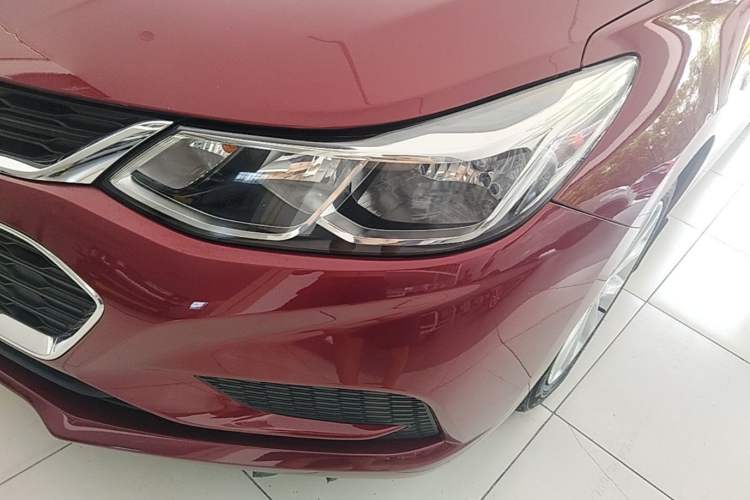 Used Chevrolet Cruze 2018 320 Automatic Pioneer Sunroof Edition Left Front Headlight