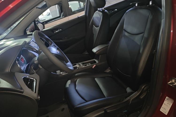 Used Chevrolet Cruze 2018 320 Automatic Pioneer Sunroof Edition Left Front Seat
