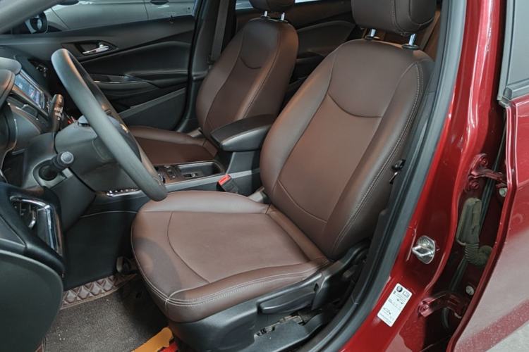 Used Chevrolet Cruze 2018 320 Automatic Pioneer Sunroof Edition Left Front Seat