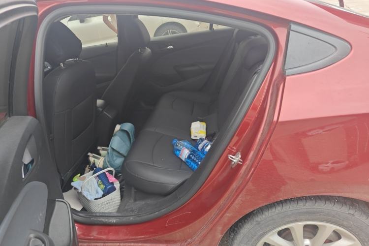Used Chevrolet Cruze 2018 320 Automatic Pioneer Sunroof Edition Left Rear Seat
