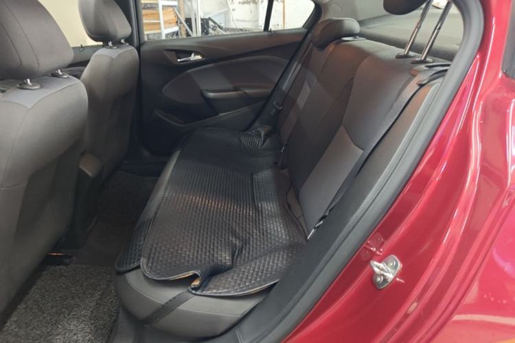 Used Chevrolet Cruze 2018 320 Automatic Pioneer Sunroof Edition Left Rear Seat