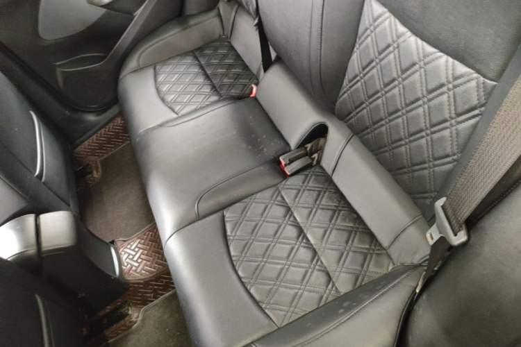 Used Chevrolet Cruze 2018 320 Automatic Pioneer Sunroof Edition Left Rear Seat